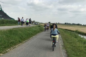 Amsterdam: Schansin tuulimyllyjen pyöräretki oppaan kanssa.