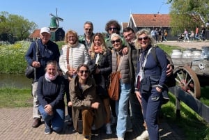 Amsterdam: Zaanse Schans Windmills Guided Tour