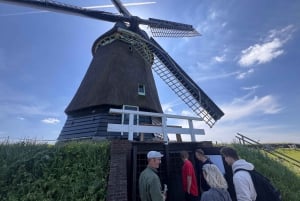 Amsterdam: Zaanse Schans Windmills & Zaandam E-Bike Tour