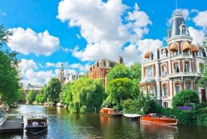 Boat trip through the canals of Amsterdam with Spanish guide