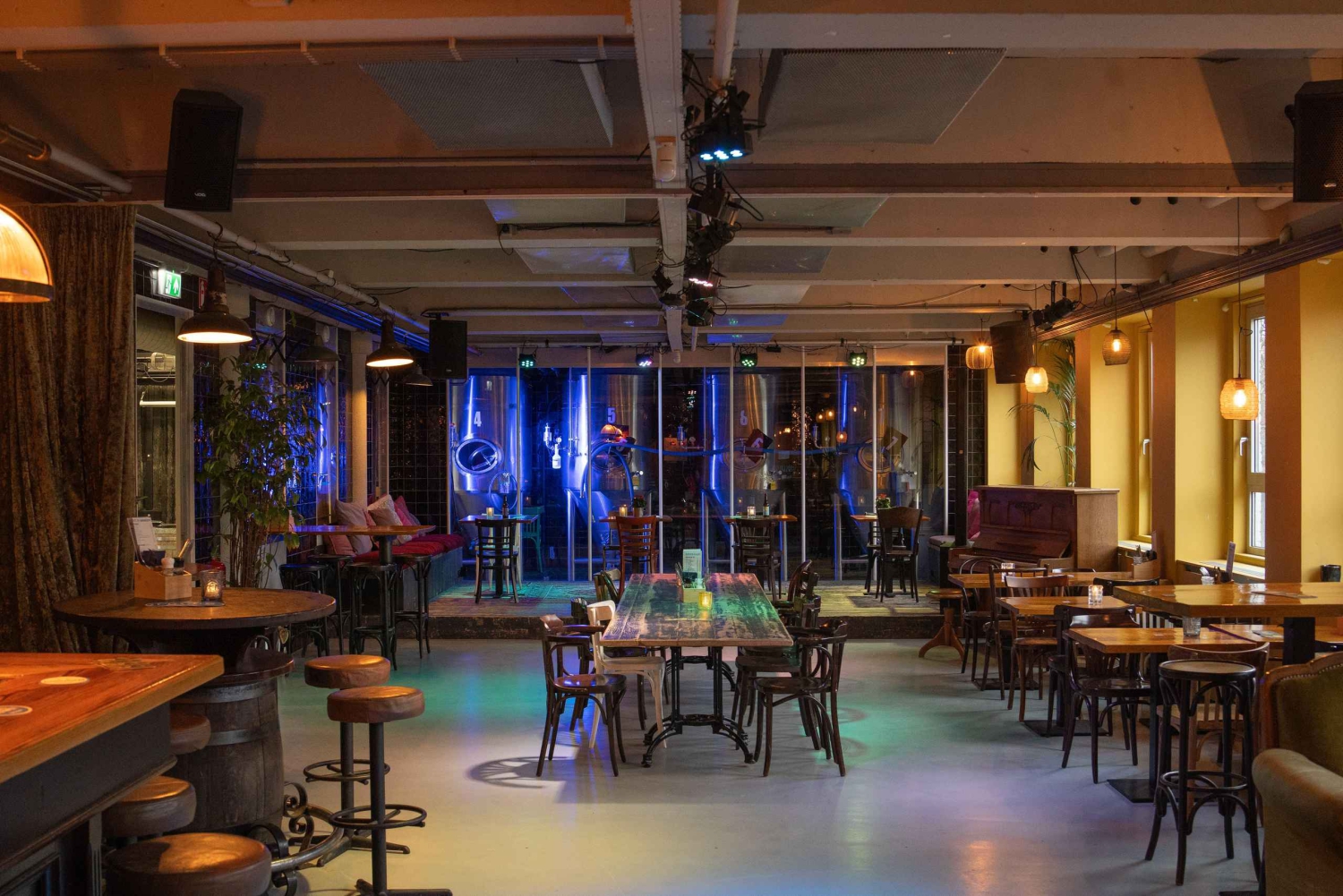 ブリューゲム醸造所の醸造所ツアーとビールの試飲をご案内いたします