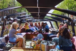 COZY AND FUN CANAL TOUR: A UNIQUE JOURNEY THROUGH AMSTERDAM