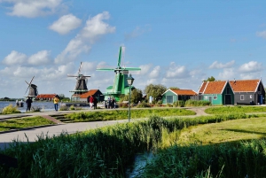 Day Trip to Zaanse Schans, Volendam and Marken