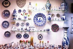 Delft and Volendam: Cheese, Clogs & Windmills (Small Group)