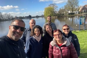 オランダの田園風景：風車、村々、チーズ、そして木靴