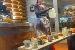 オランダの田園風景：風車、村々、チーズ、そして木靴