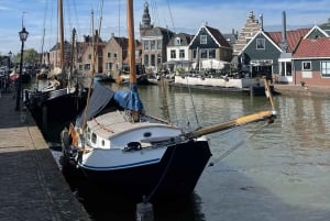 オランダの田園風景：風車、村々、チーズ、そして木靴