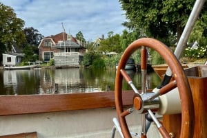 オランダの田園風景：風車、村々、チーズ、そして木靴