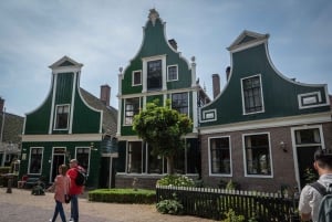 Amsterdam: Hop-On Hop-Off Luxury Coach to Zaanse Schans