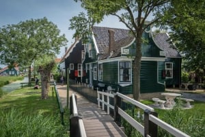 Amsterdam: Hop-On Hop-Off Luxury Coach to Zaanse Schans