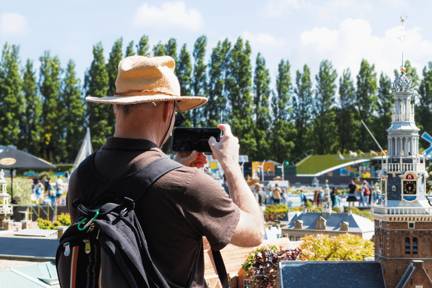 Desde Ámsterdam: Excursión de un día a Madurodam y los Jardines de Keukenhof