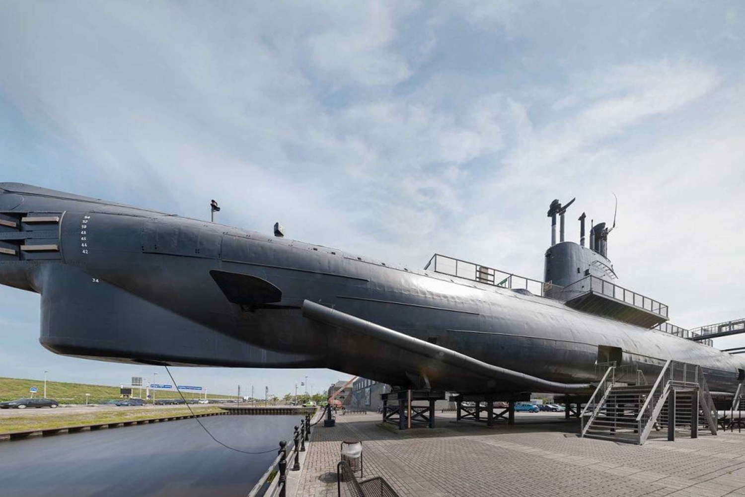 From Amsterdam: Dunes, Submarine & Windmills Guided Day Tour