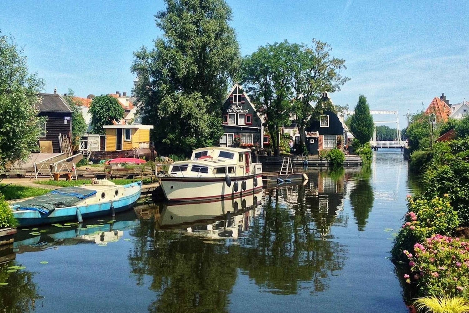 From Amsterdam: Edam & Volendam Walking Tour