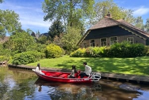 Desde Ámsterdam: excursión de un día a Giethoorn con recorrido por los canales y el pueblo