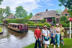 Desde Ámsterdam: excursión de un día a Giethoorn con recorrido por los canales y el pueblo