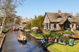 From Amsterdam: Giethoorn Day Trip with Small Electric Boat