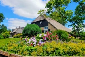 From Amsterdam: Giethoorn Day Trip with Small Electric Boat