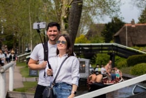 Amsterdam: Dagsutflykt, båttur och rundvandring i Giethoorn