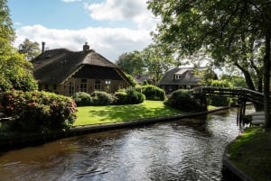 Amsterdam: Dagsutflykt, båttur och rundvandring i Giethoorn