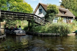 Amsterdam: Dagsutflykt, båttur och rundvandring i Giethoorn