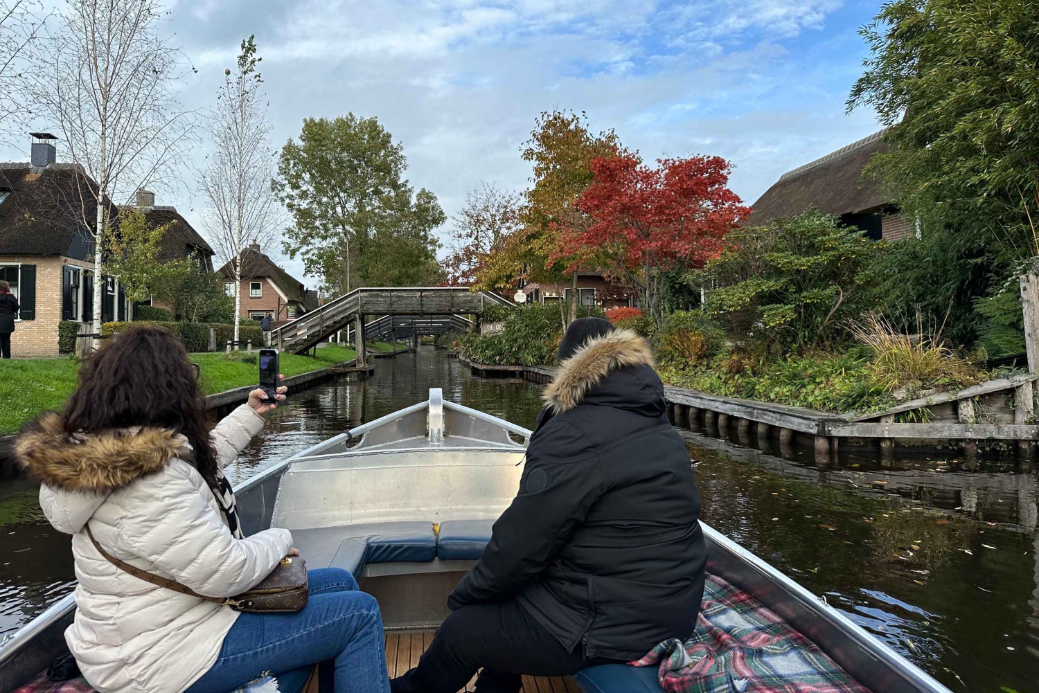 Desde Ámsterdam: tour en grupo reducido a Giethoorn con paseo en barco