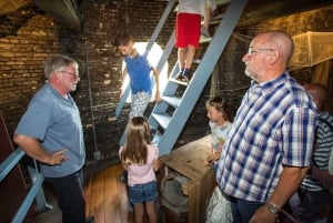 Z Amsterdamu: Kinderdijk i wycieczka do Hagi z muzeami