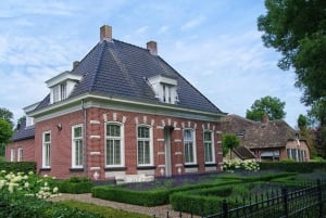 Amsterdam: Explore Giethoorn in a Private Tour with Driver