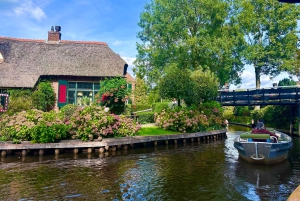 アムステルダム発：ギートホールン日帰りツアー（運河と村巡り）