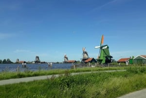 From Amsterdam: Zaanse Schans Windmills Private Tour