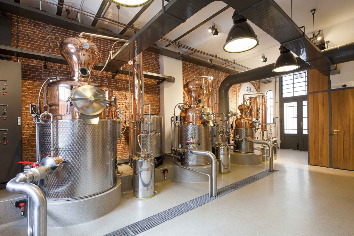 Genever & Liquer Tasting With a Distillery Visit