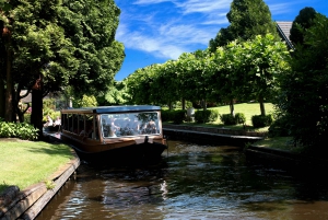 Giethoorn Boat Tour and Enclosing Dike Visit