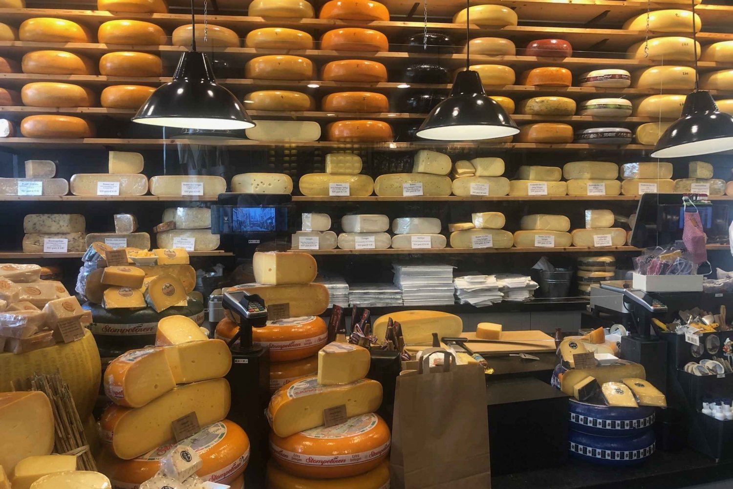 Gouda, streghe e tour del formaggio