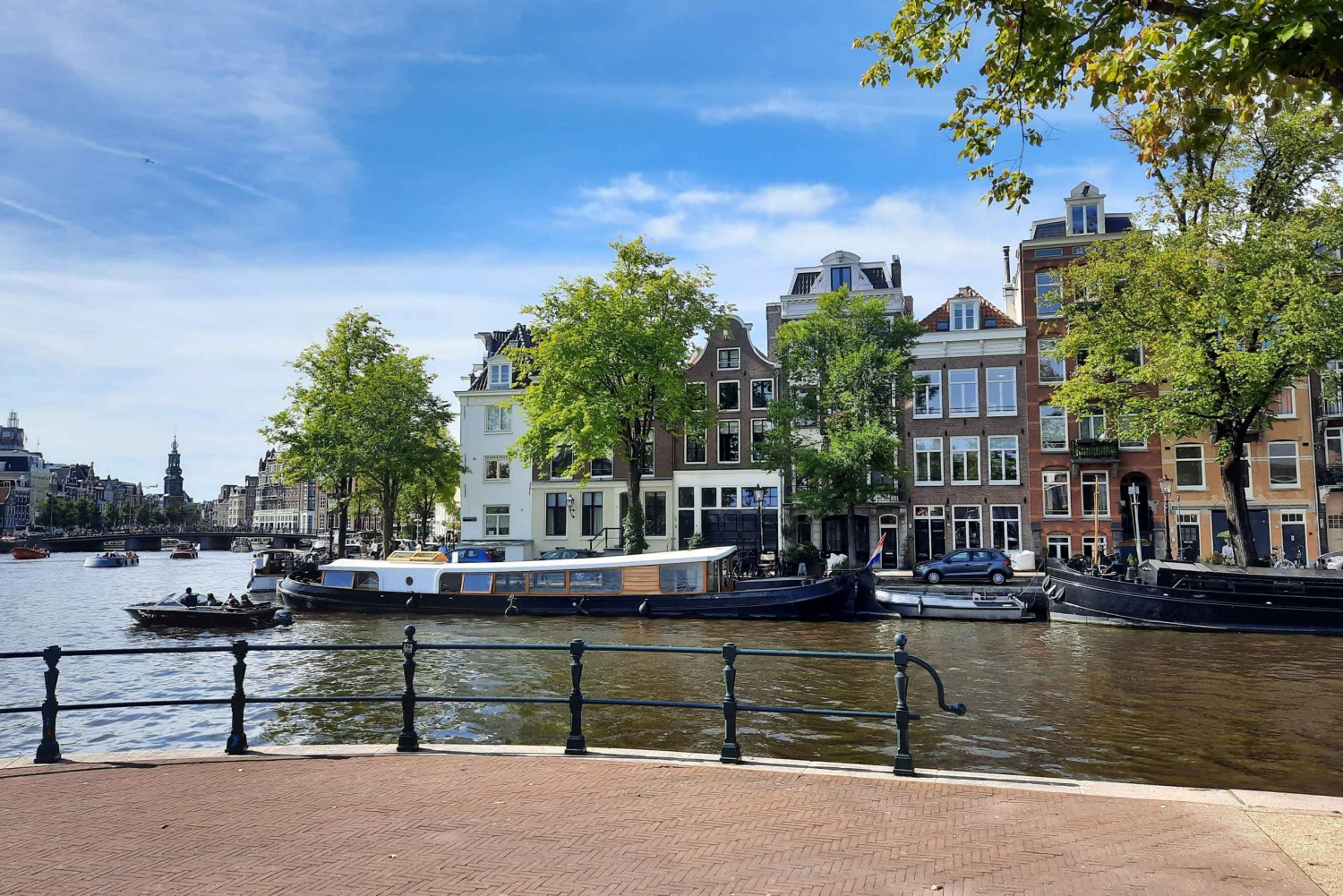 Guidad tur i den gamla stadsdelen i Amsterdam