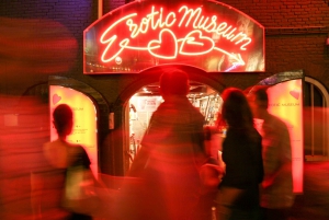 Last Chance for Red Light District: 1.5-Hour Walking Tour
