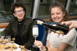 Amsterdam: Oste- og vinsmaking med Kaasbar Amsterdam