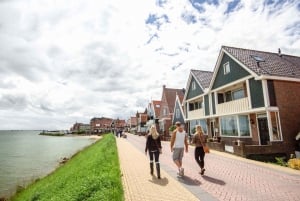 Marken, Volendam and Edam: Private Full-Day Tour