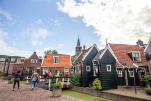 Marken, Volendam and Edam: Private Full-Day Tour