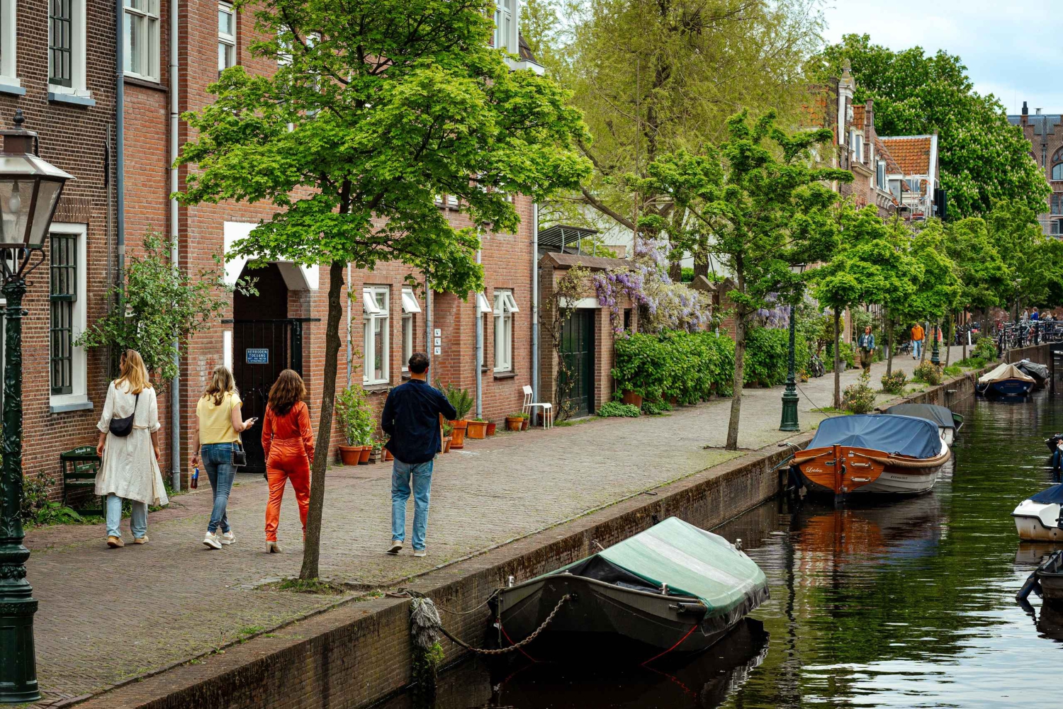 お友達と一緒にアムステルダムの外に出て楽しんでください!