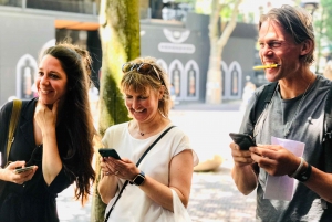 Outside Escape Amsterdam with your friend(s) and have fun!