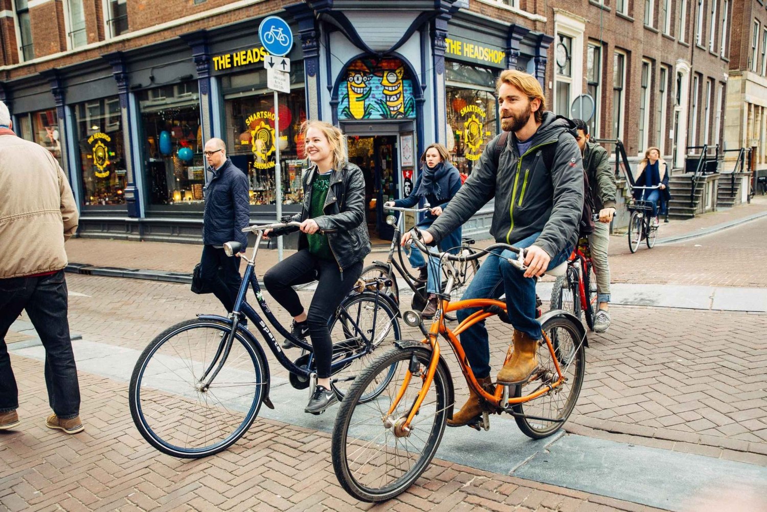 Excursão privada de bicicleta em Amsterdã com um local