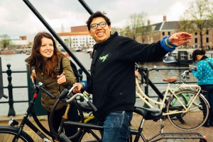 Tour privado en bici por Ámsterdam con un local