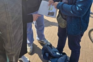 Amsterdam: Private walking tour with Coffee & Anne Frank VR