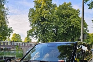 Private tour Mercedes Van, Zaandam, Zaanse Schans & Volendam