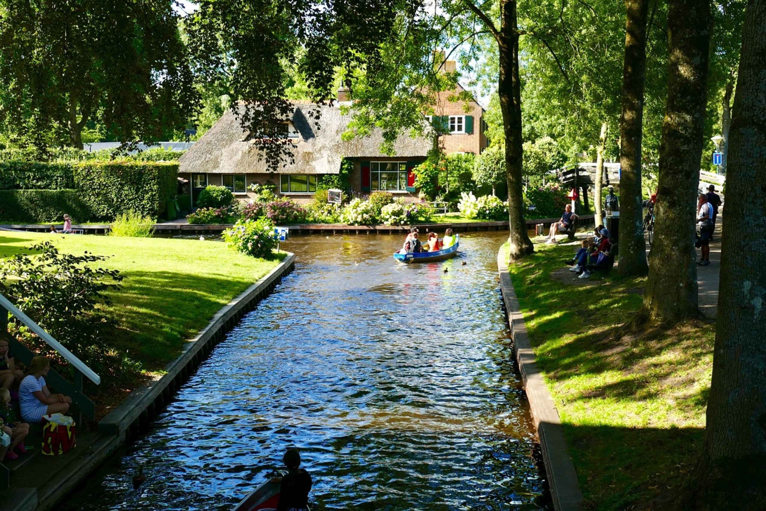 Privat tur til Giethoorn (hollandsk Venedig) og Batavia Land