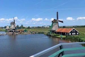 Zaanse Schans & Volendam Private Tour: Windmills and Cheese