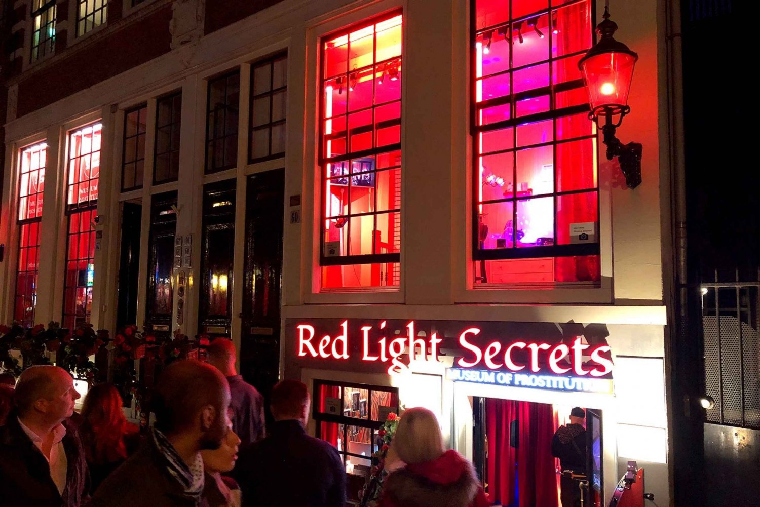 Amsterdam: Red light district tour (small group)