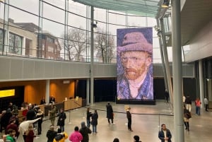 Van Gogh Museum Entry& Zaanse Schans Private half -day Tour