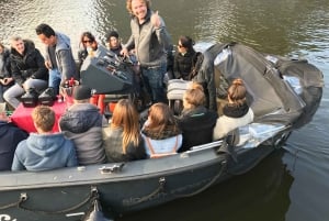 Visit Amsterdam by Boat with a French Guide (french)