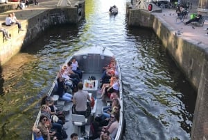 Visit Amsterdam by Boat with a French Guide (french)