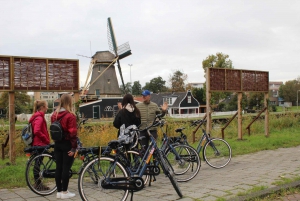 Windmills, Cheese & Clogs: 3-Hour Countryside E-Bike Tour